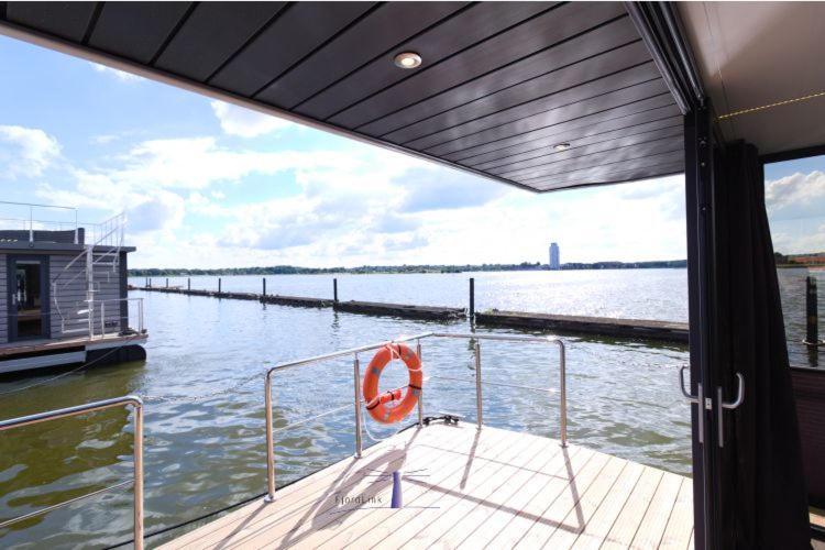 מלון Hausboot Fjord Aries Mit Dachterrasse In שלזוויג מראה חיצוני תמונה